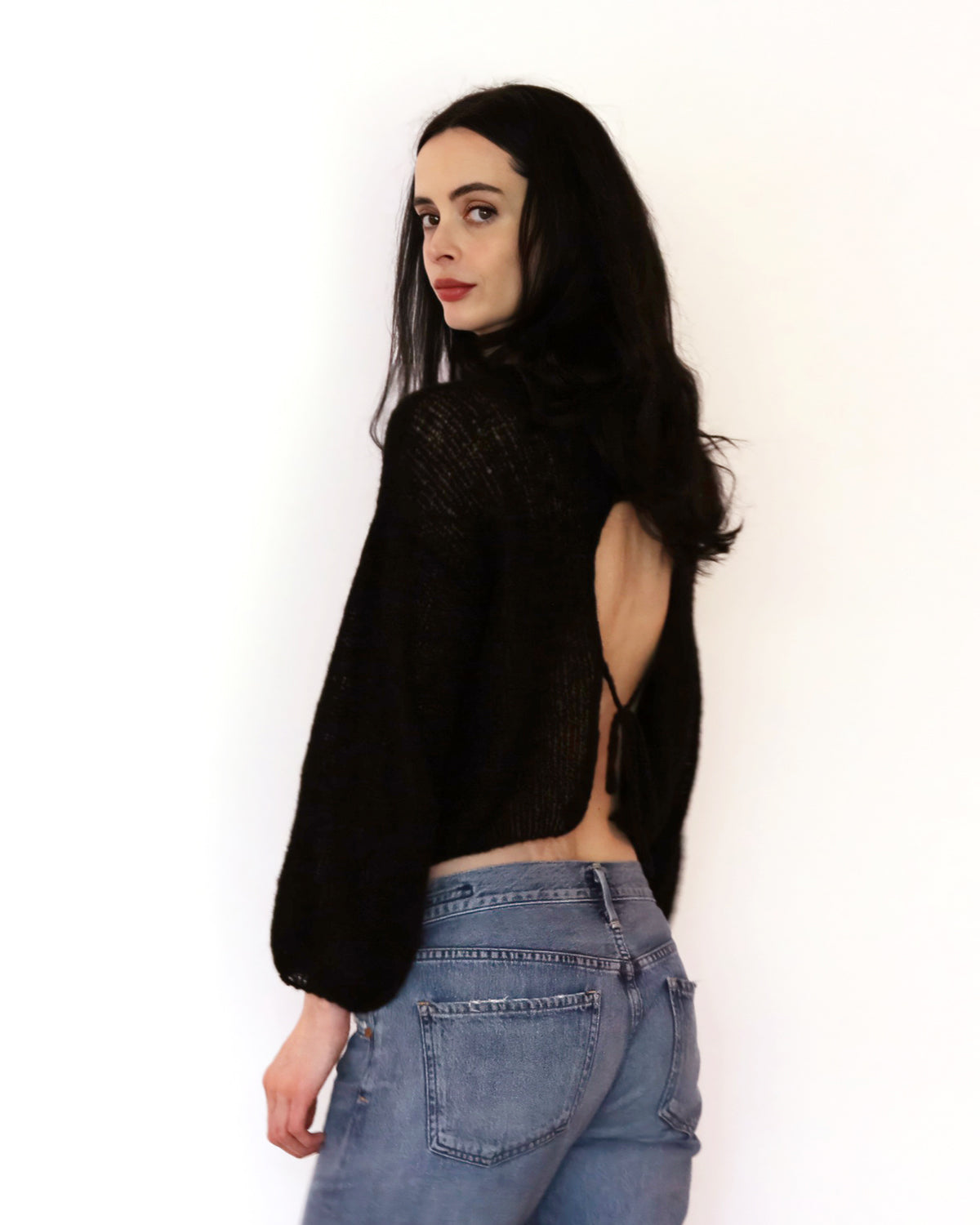 Backless Flirty Sweater x Krysten Ritter Pattern